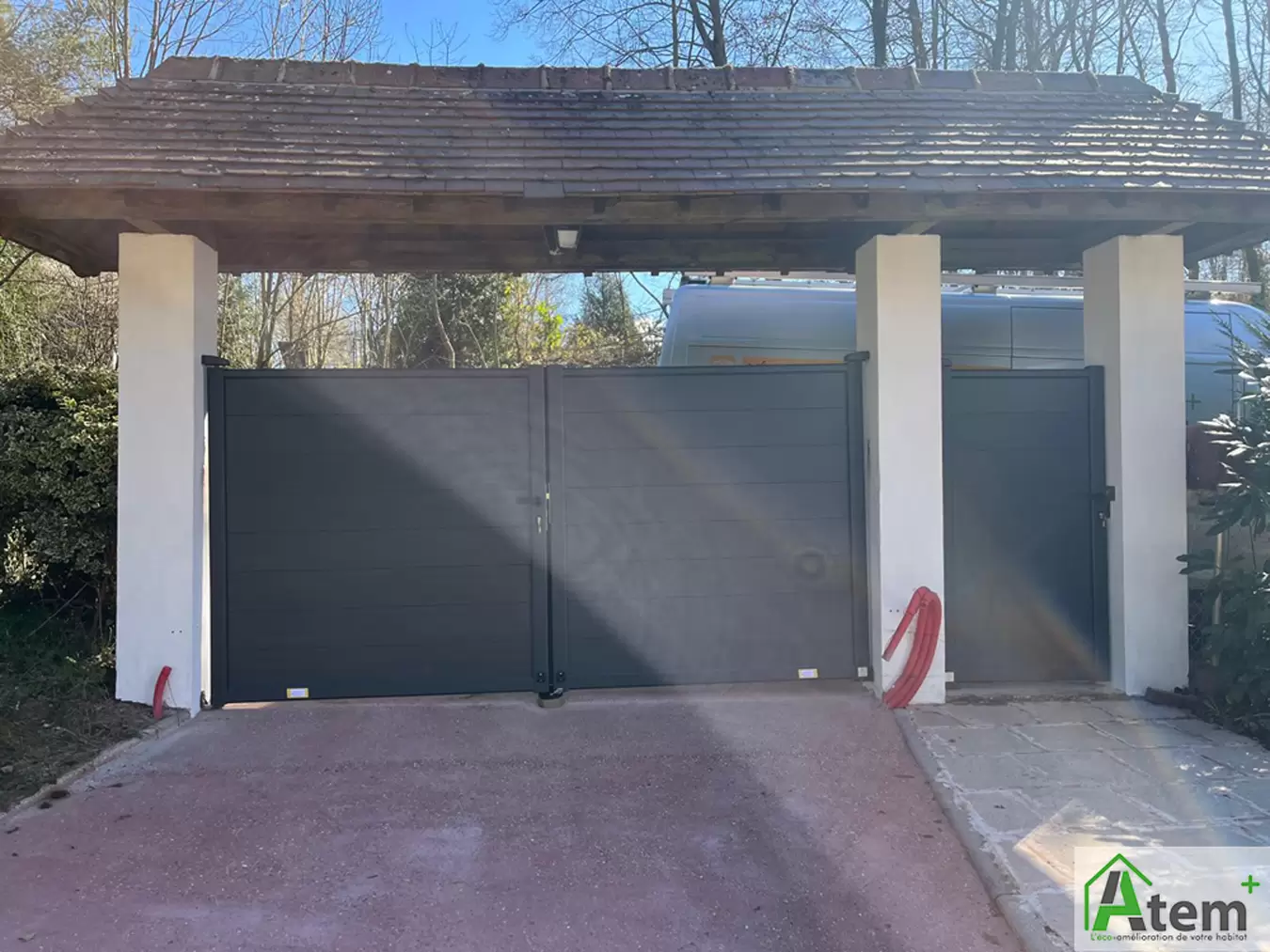 Nos réalisations - Installation sur mesure d’un portail, portillon et d’une véranda à l’esthétique con Nos réalisations - Installation sur mesure d’un portail, portillon et d’une véranda à l’esthétique con